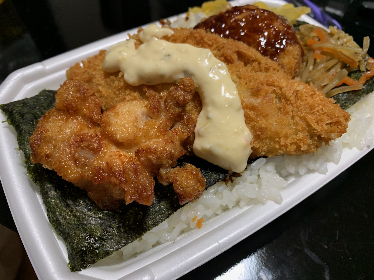 ほっともっとグリル西瑞江3丁目店の特のりタル弁当 Bloodia