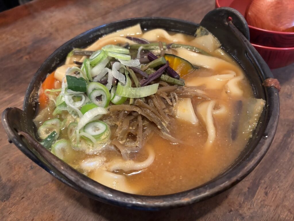 甲州ほうとう小作甲府駅前店のかぼちゃほうとう